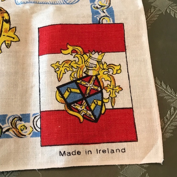 Vintage Irish Linen - Picture 3 of 4